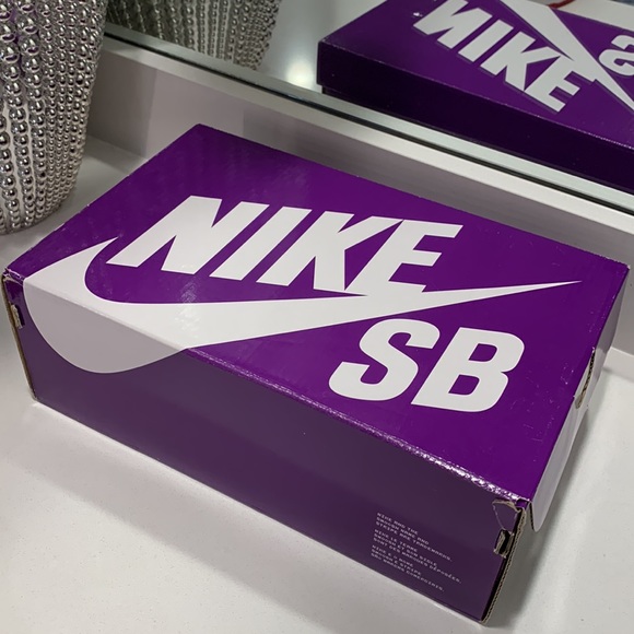 π Used Like new Nike SB popular color way β€οΈ - Picture 15 of 16